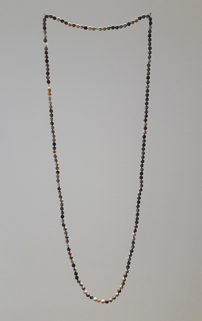 Collier-fossile-katie-paterson