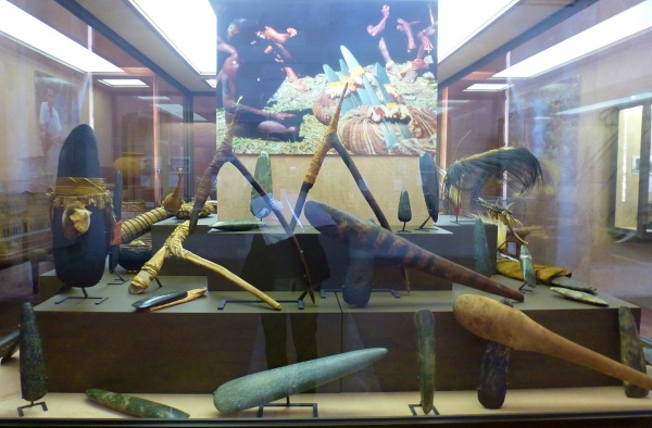 Haches-herminette-baliem